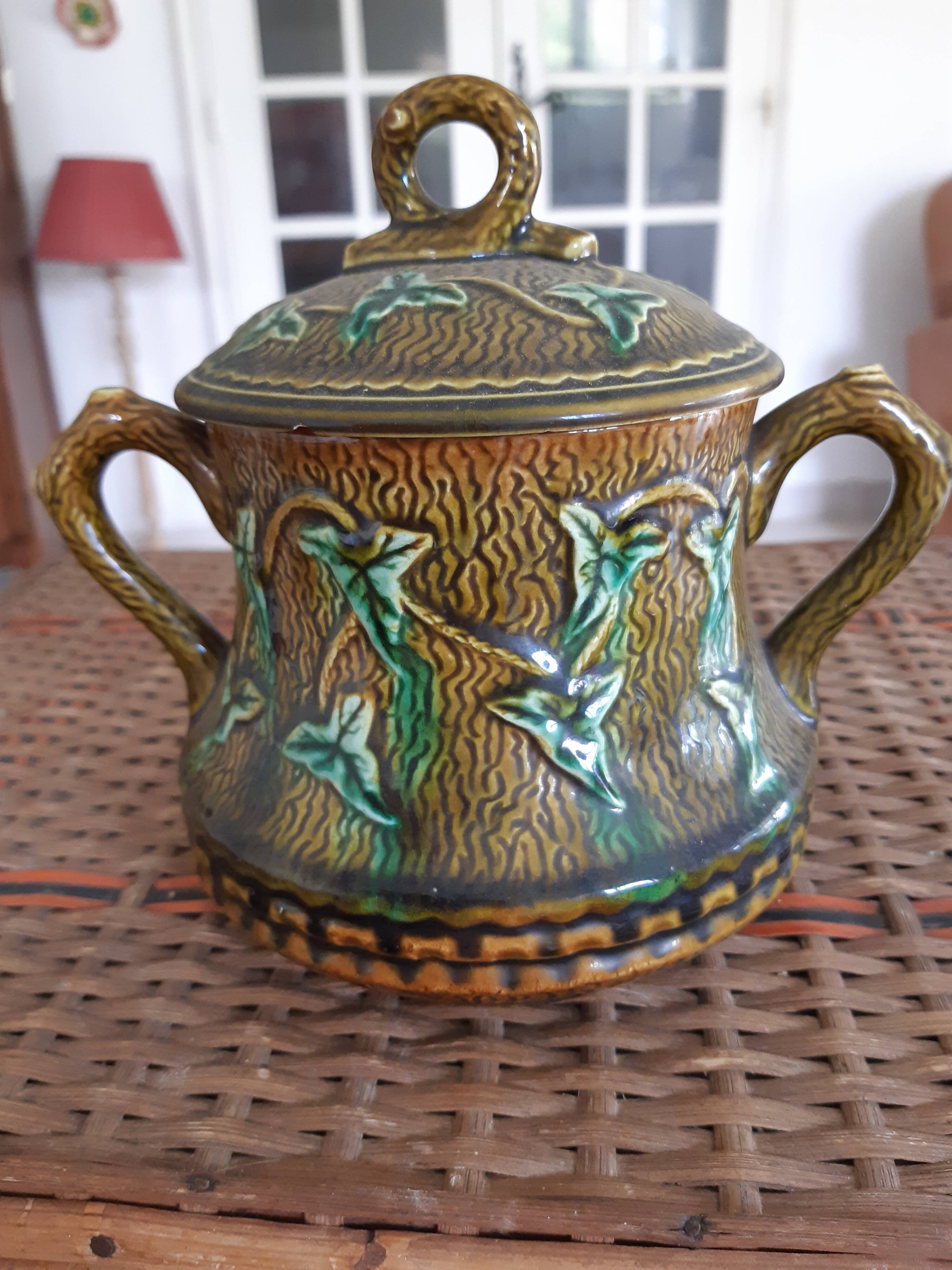 Coffee service in barbotine
