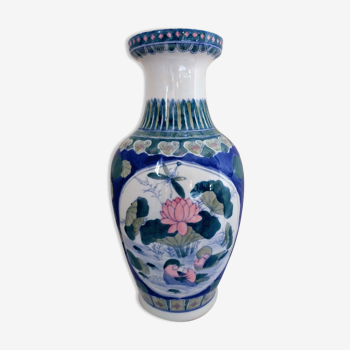 Hand-painted chinese vase