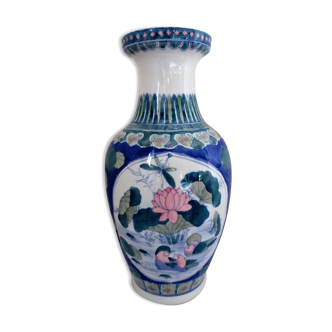 Hand-painted chinese vase