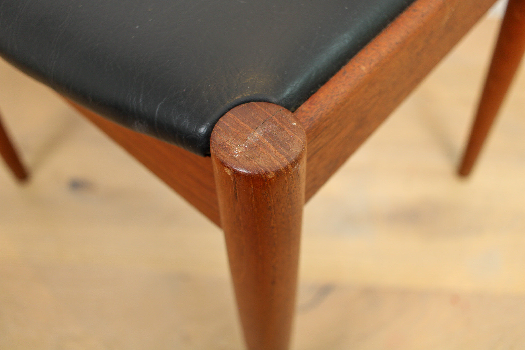 A vintage mid-century Arne Hovmand-Olsen for Mogens Kold MK175 chair