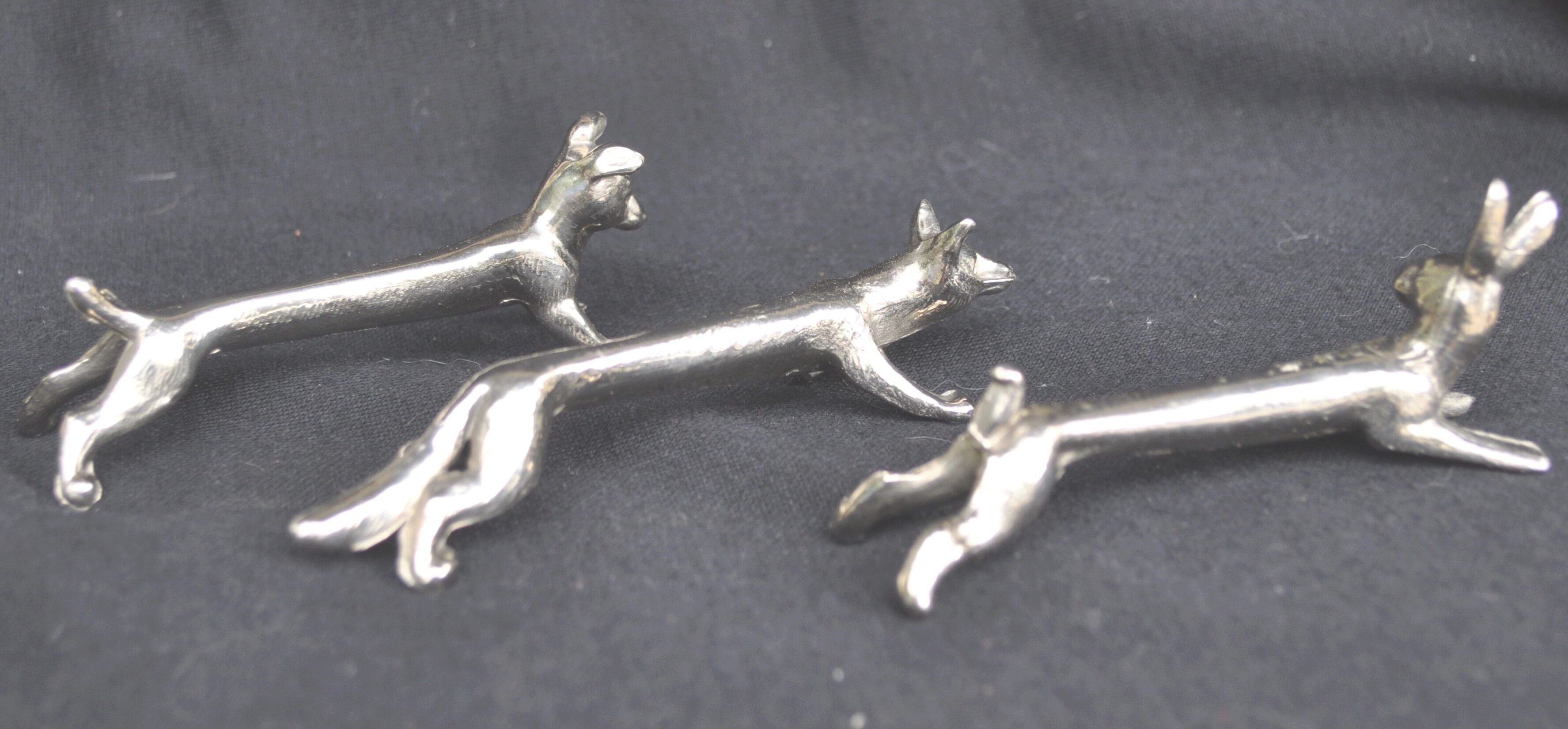 Silver metal knife holder set animals