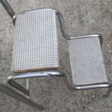 Market the 50-foot stepladder