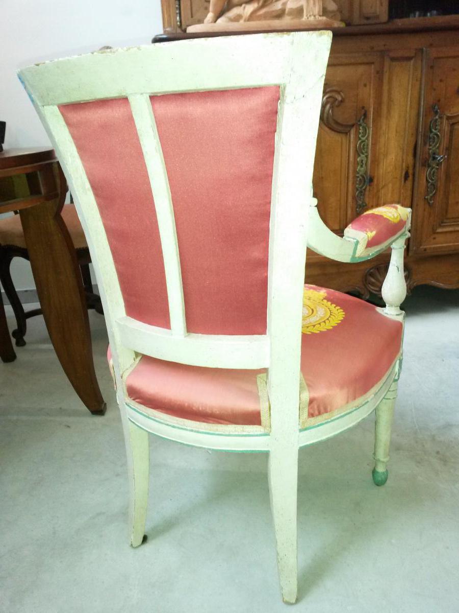 Pair of lacquered chairs Executive