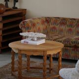 Round modern Danish brutalist coffee table/sofa in solid oak, 1960s.