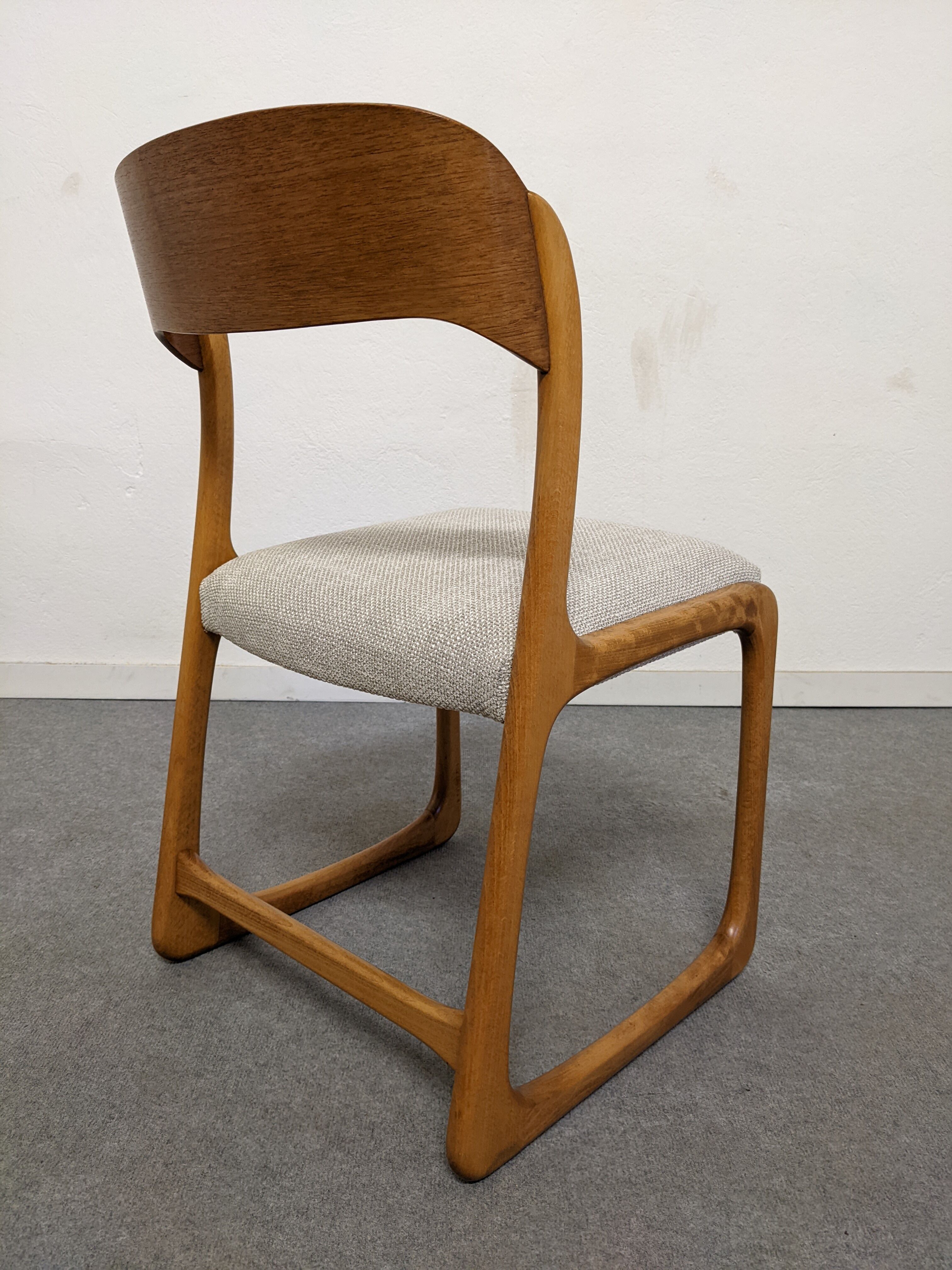 Series of 6 Baumann sleigh chairs from the 60s/70s