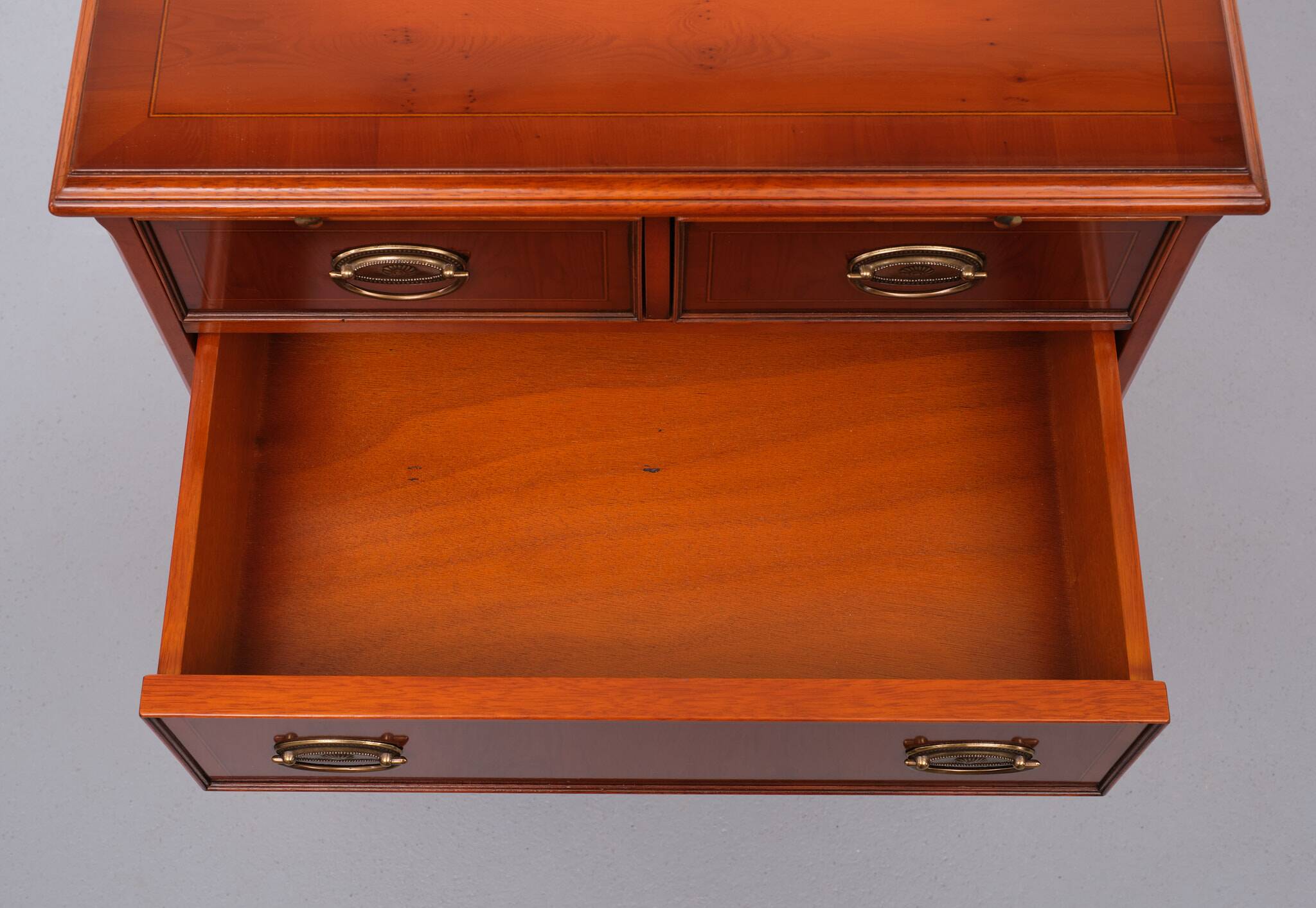 Heldense Exclusive English furniture Cherry wood cabinets 1970s