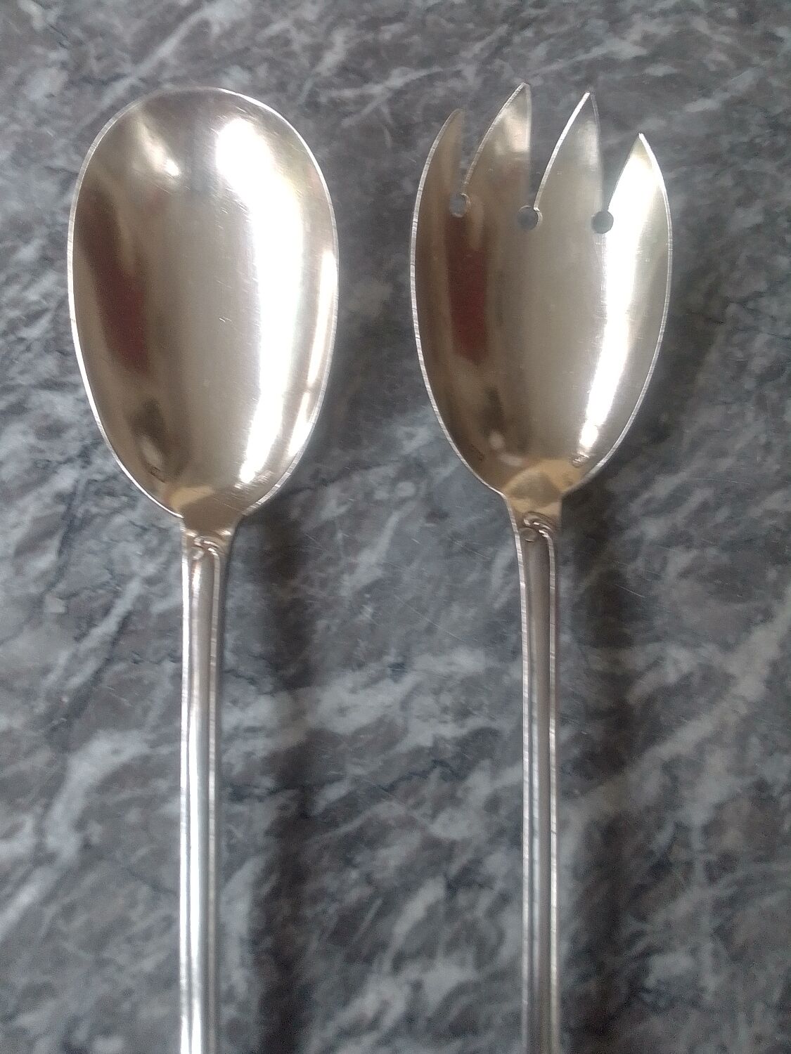 Silver metal salad cutlery