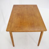 1960s Danish Extendable Dining Table in Oak