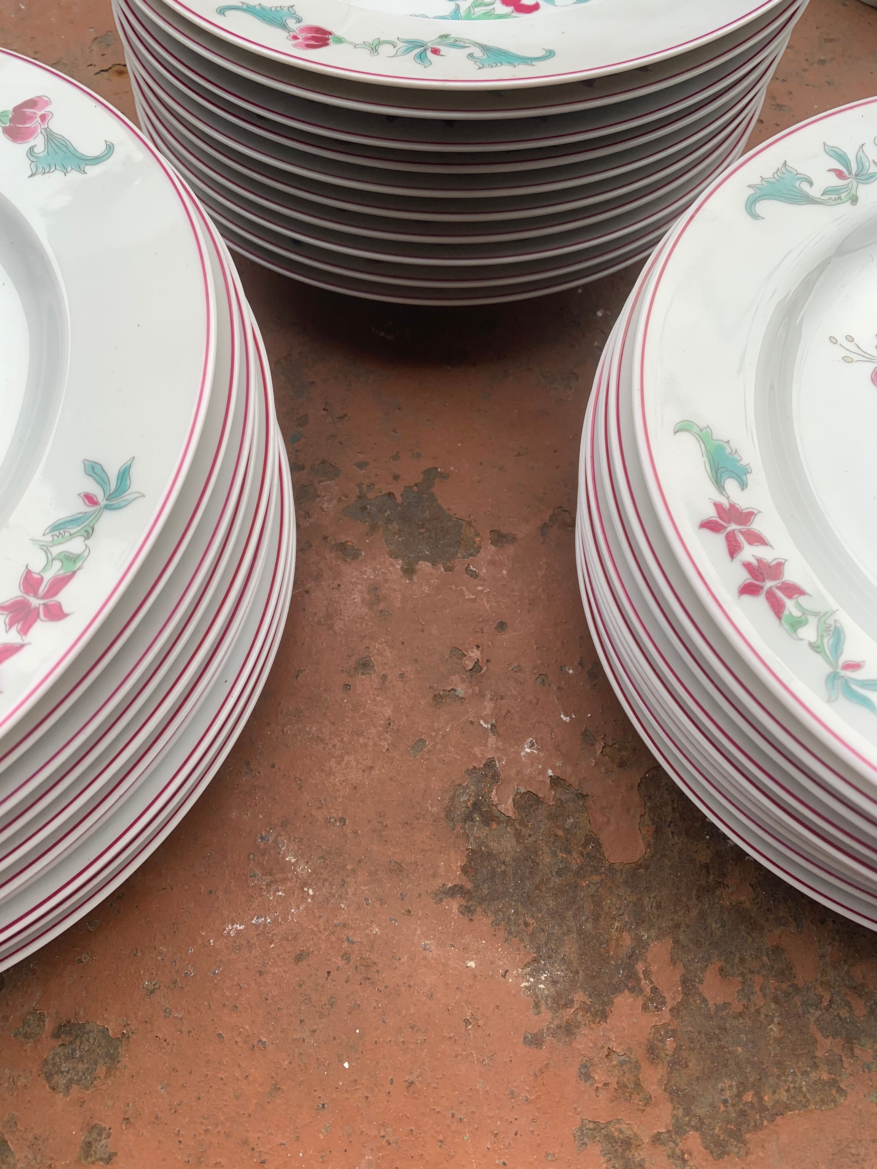 Bernardeau Limoges 40-piece service