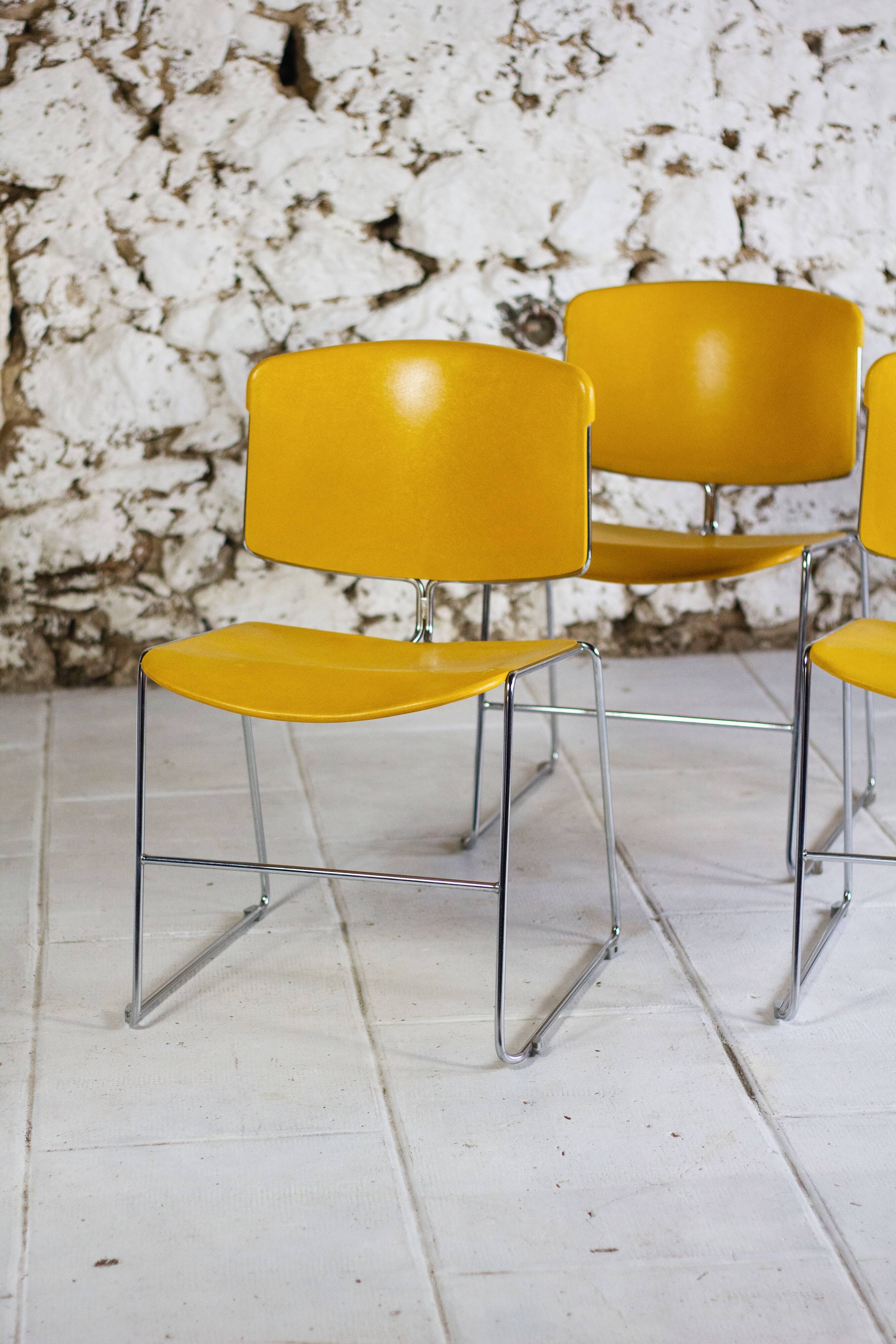 Chaise traineau jaune par Max Stacker pour Steelcase, 1970