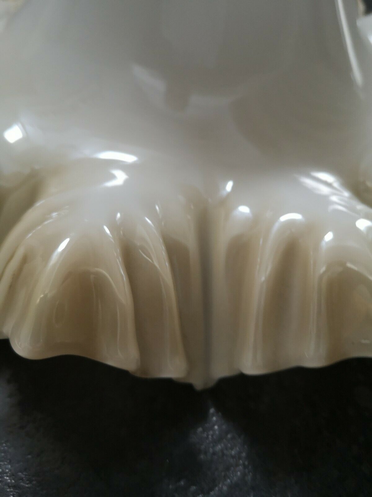 Abat jour dentelle opaline blanc/beige dentelé monte/baisse 30/40'