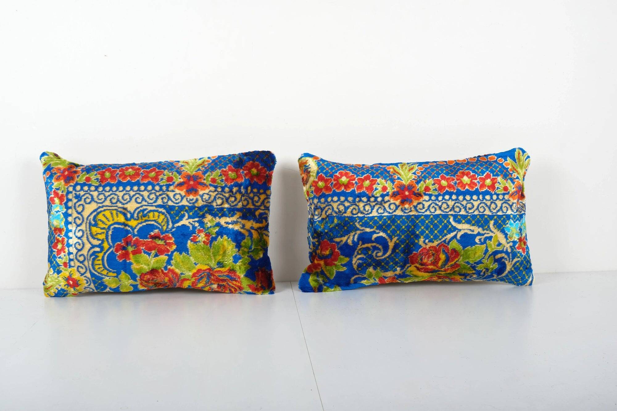 Set of 2 vintage ikat cushion covers 48x30 cm