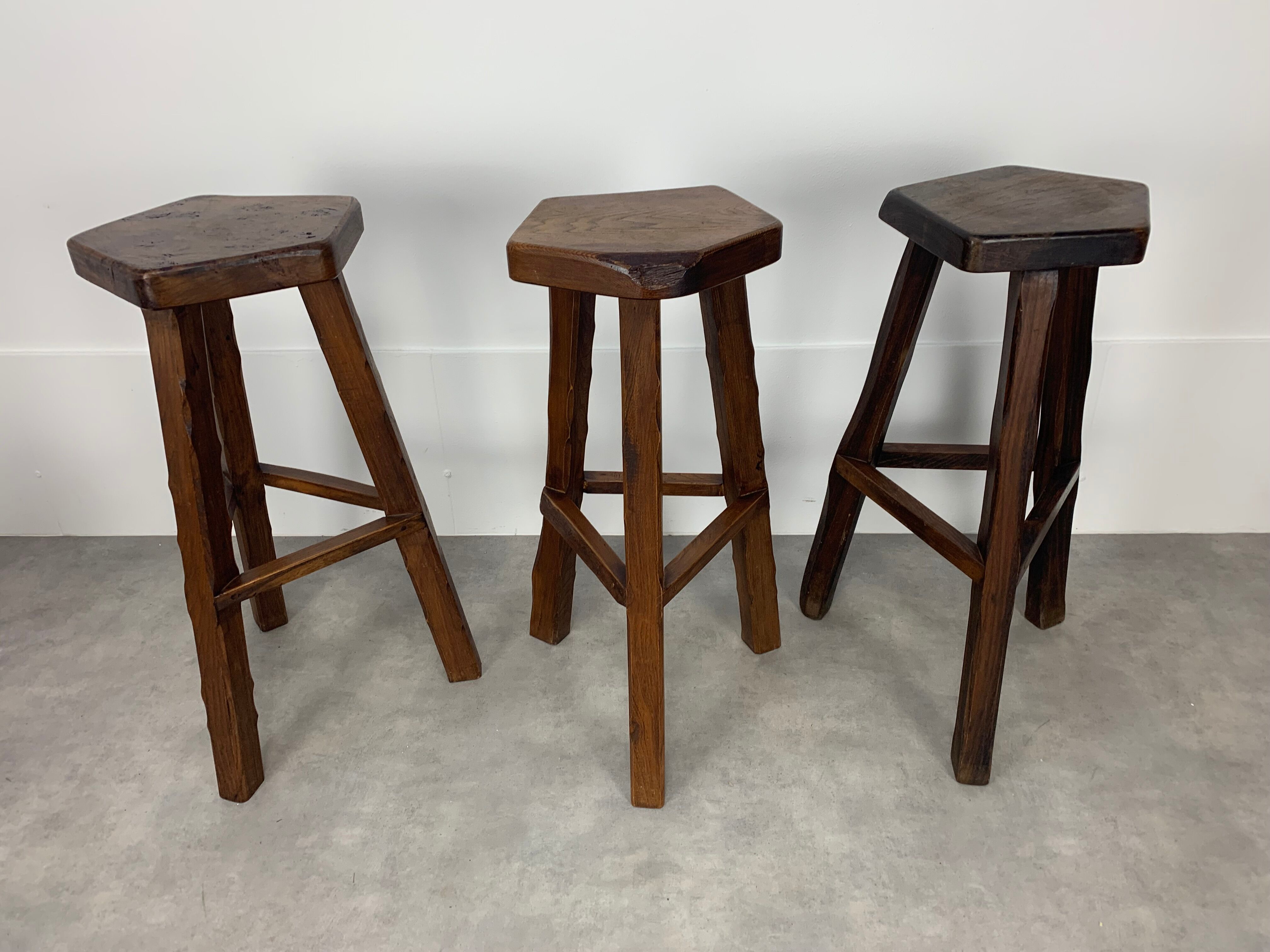 Set of 3 brutalist elm bar stools brand Aranjou