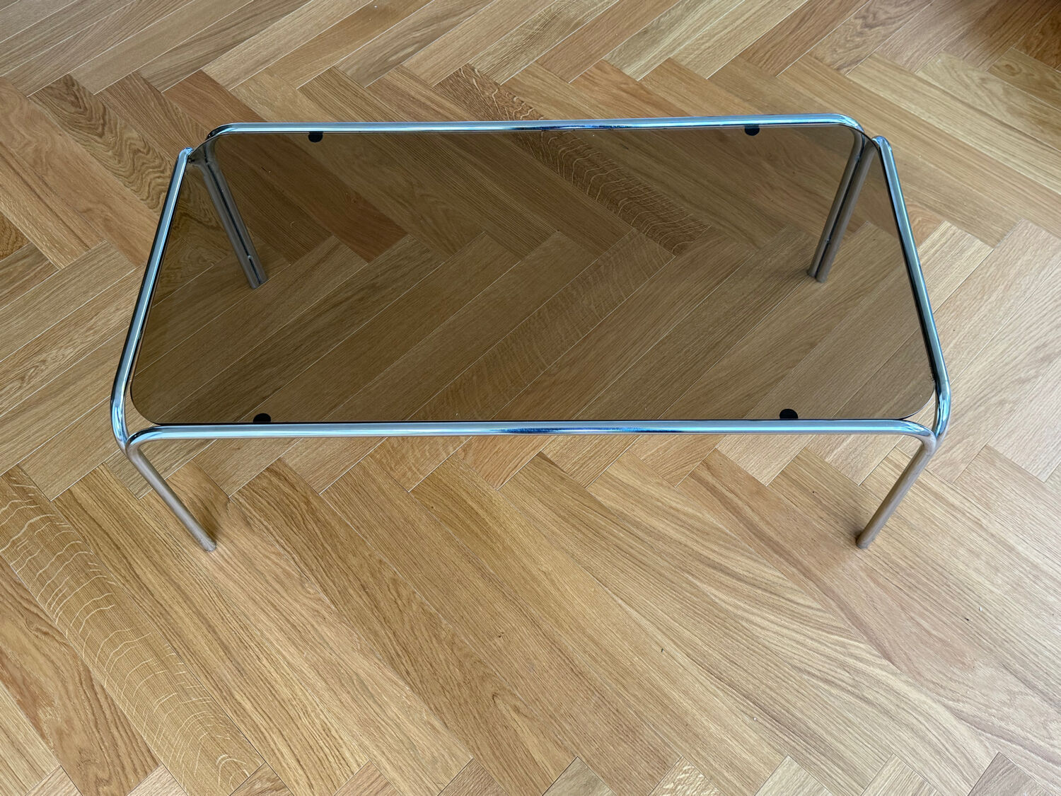 Table basse tubulaire en chrome et verre, années 70