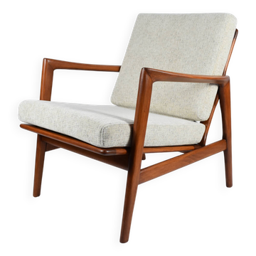 Original armchair fully restored, Scandinavian icon of 60s