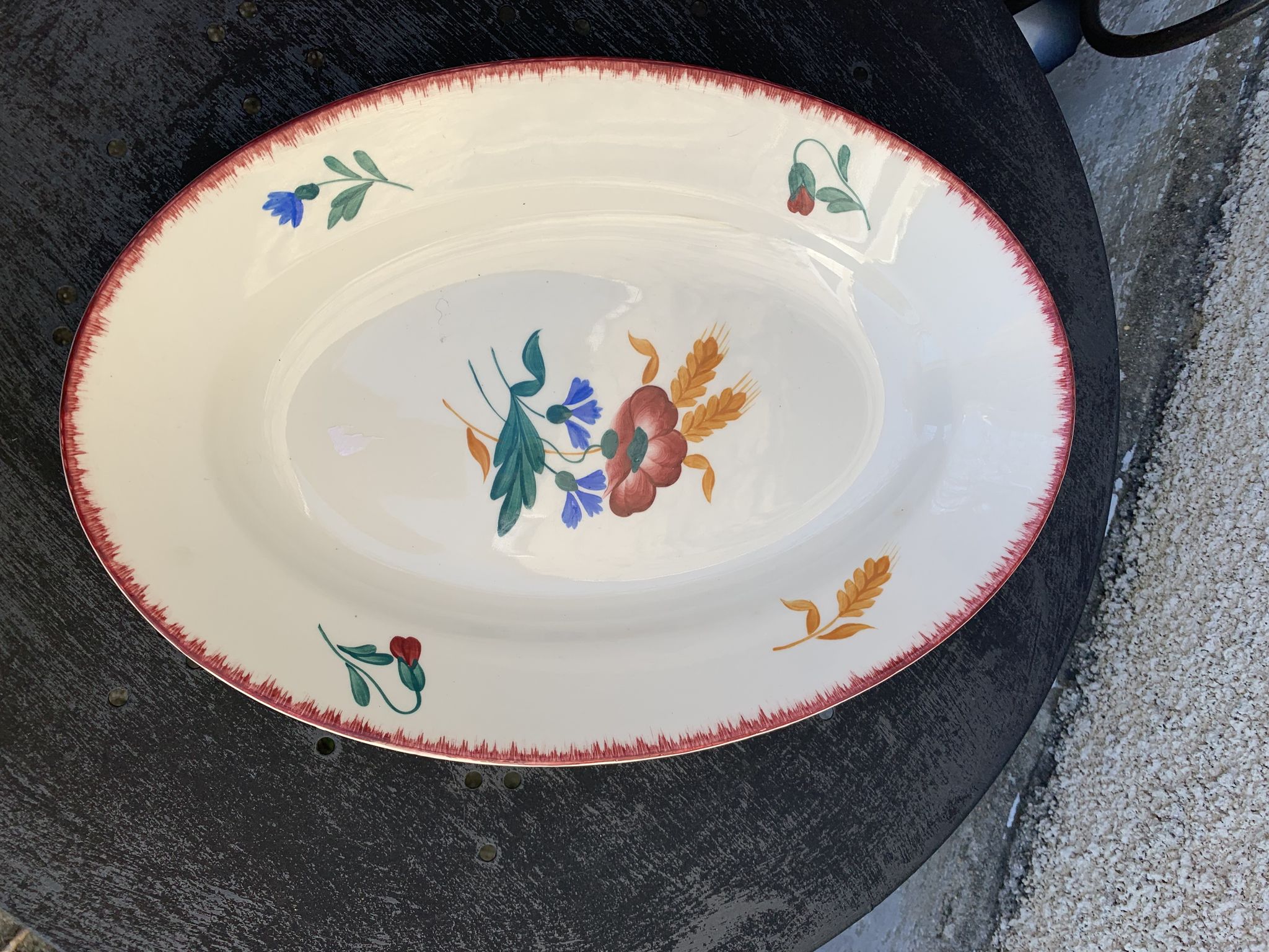 Set of two dishes, one with cakes and a hand-painted serving dish mill of wolves hamage Ceres