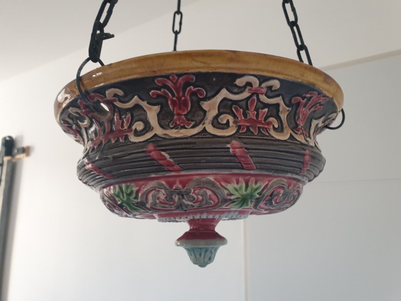 Ceramic plant holder