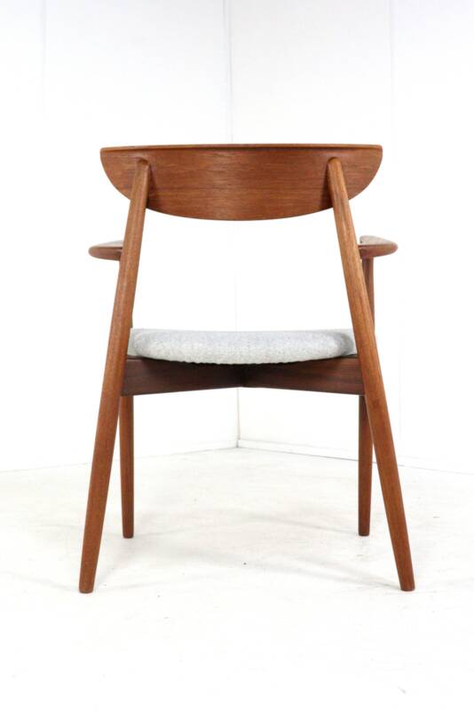 Set of 4+2 Harry Ostergaard for Randers Møbelfabrik chairs - danish design
