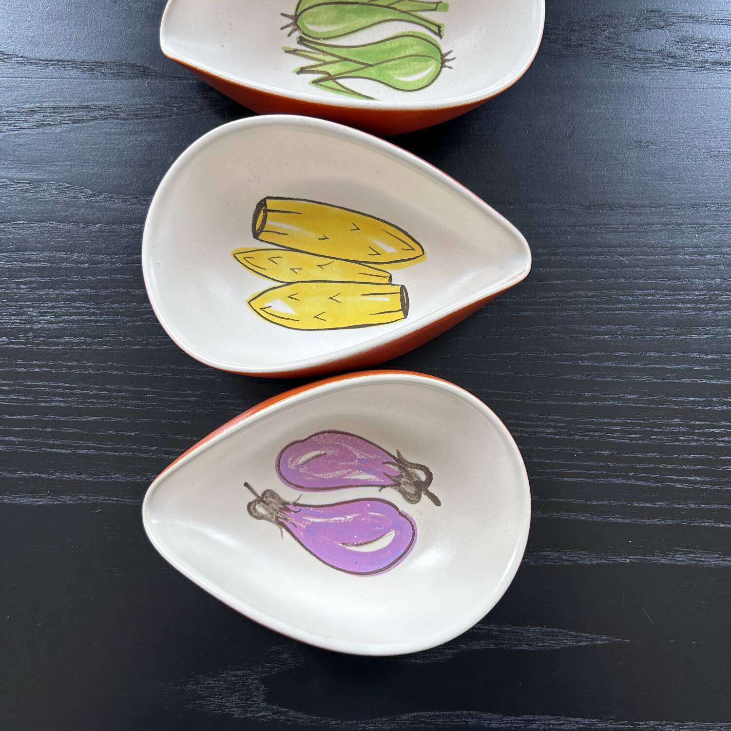 Service de 5 coupelles décor légumes