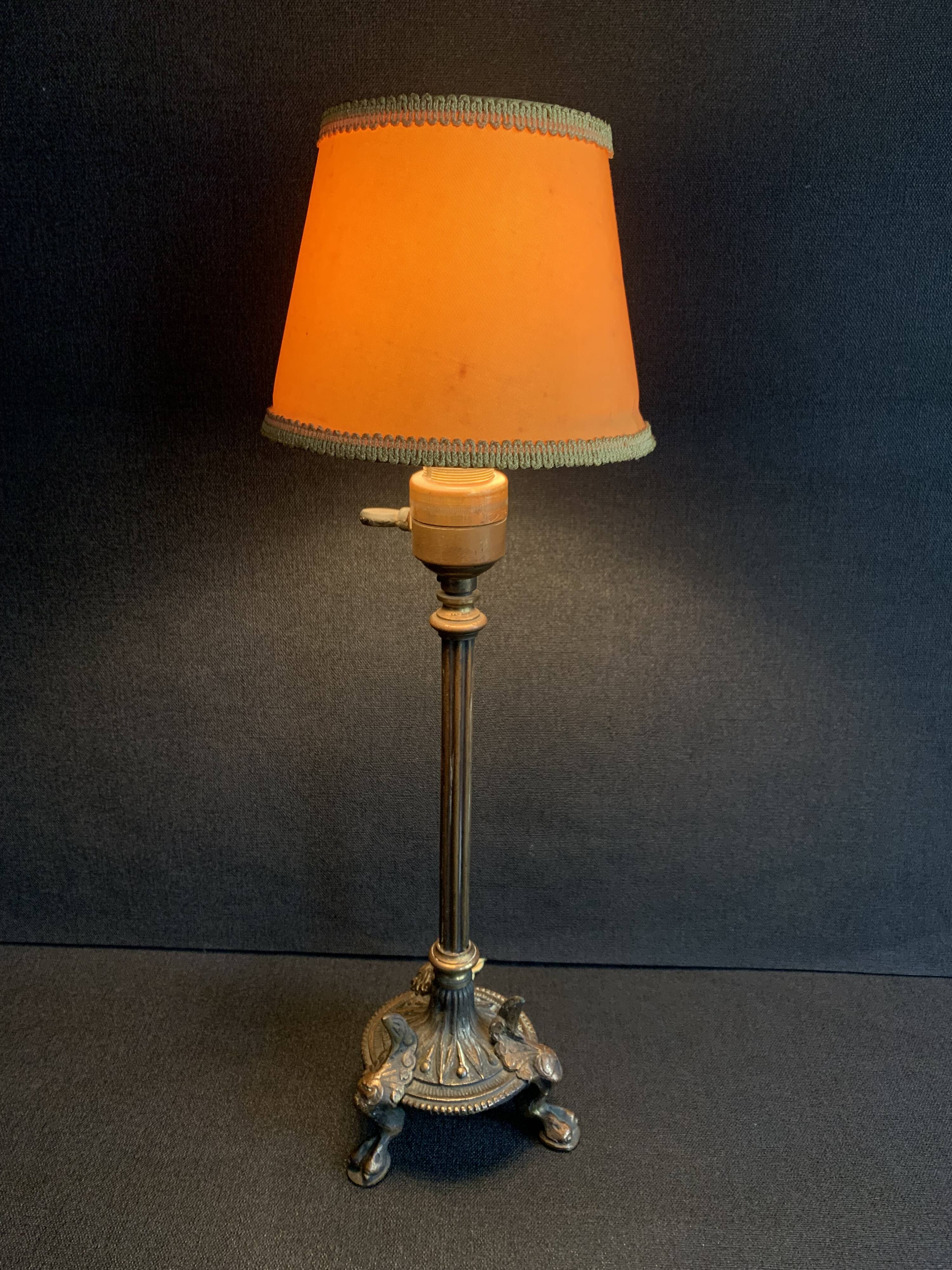 Napoleon III lion paw lamp, bronze tripod lamp