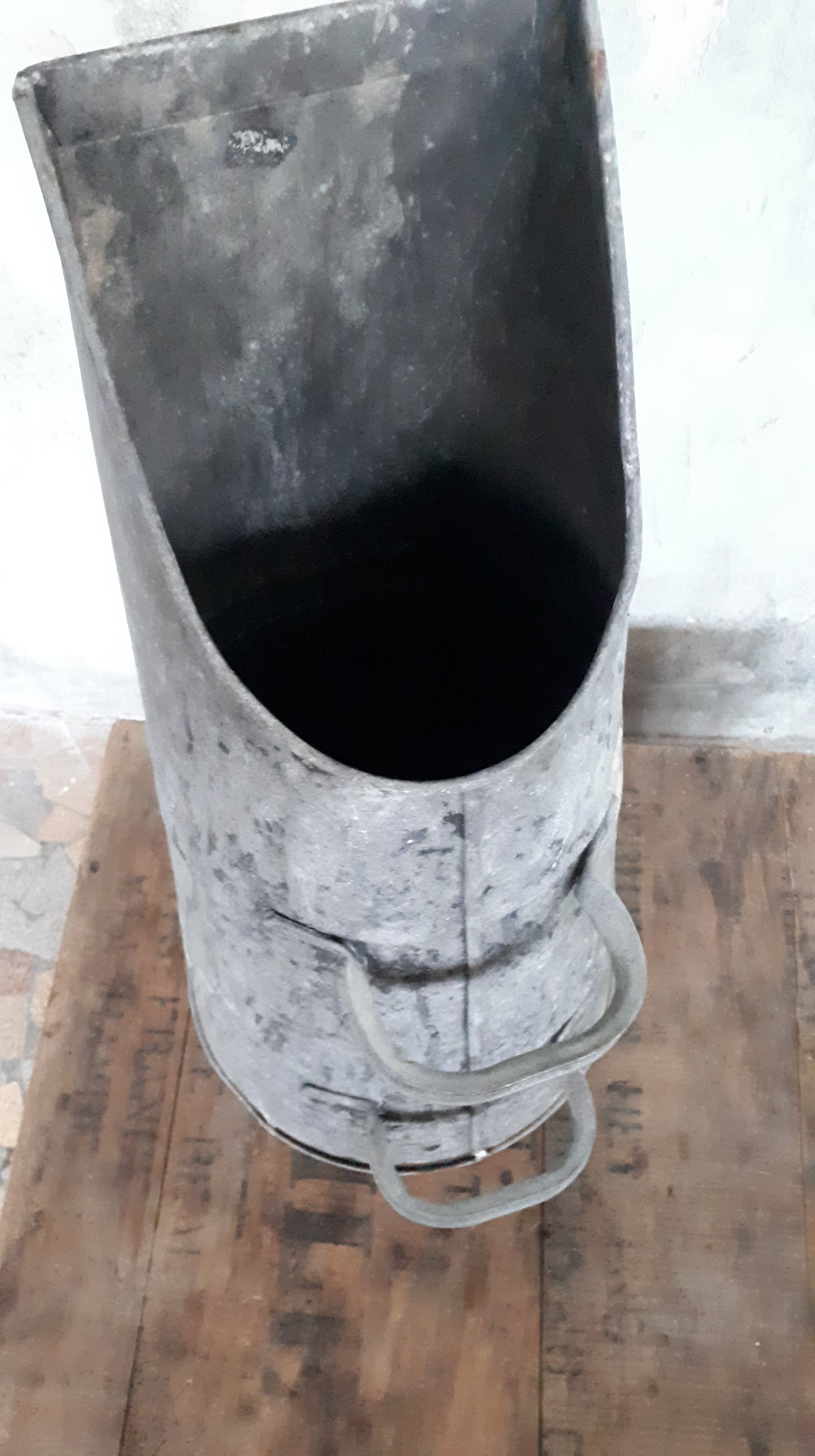 Zinc coal bucket