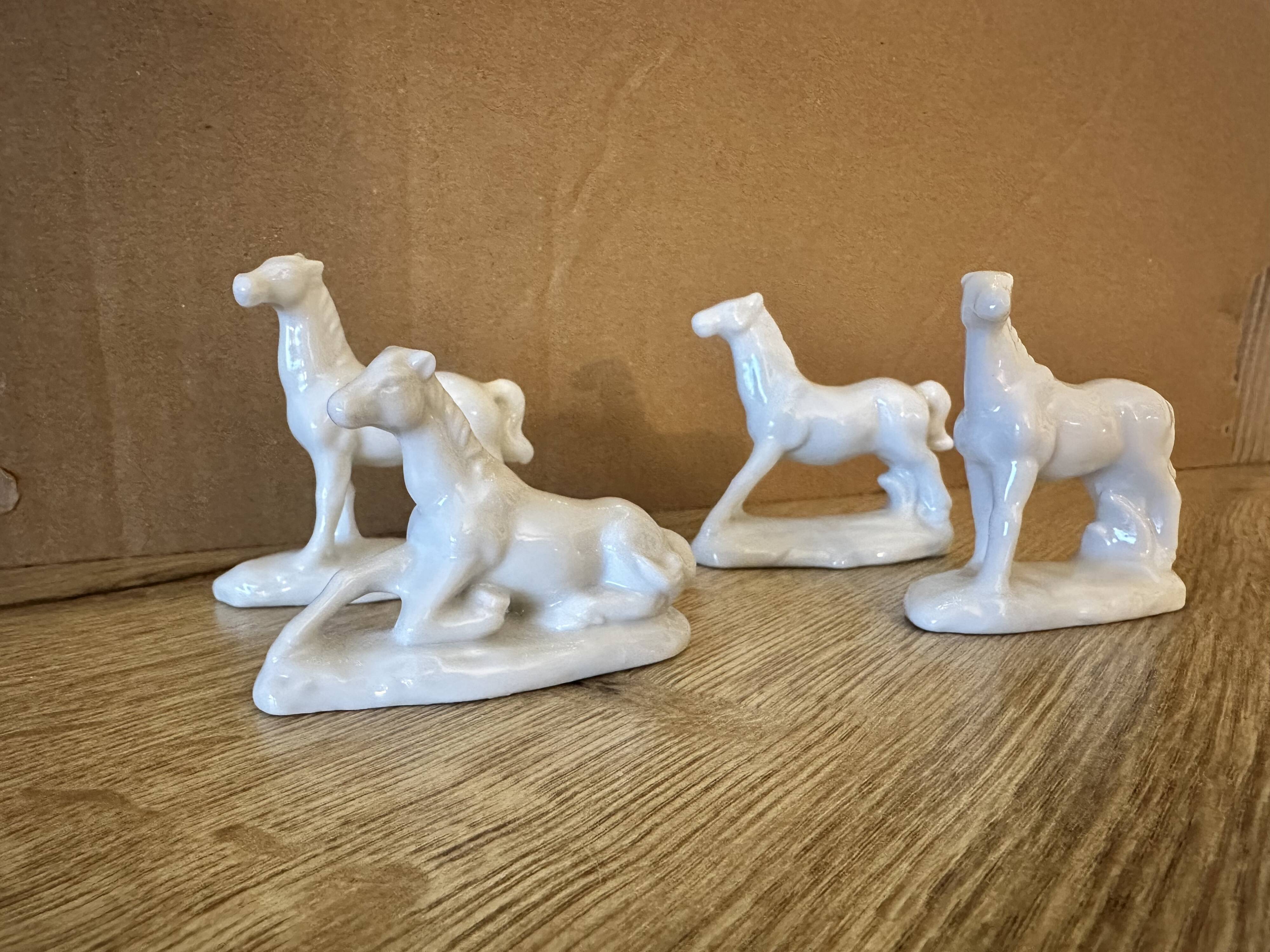 Porcelain horses