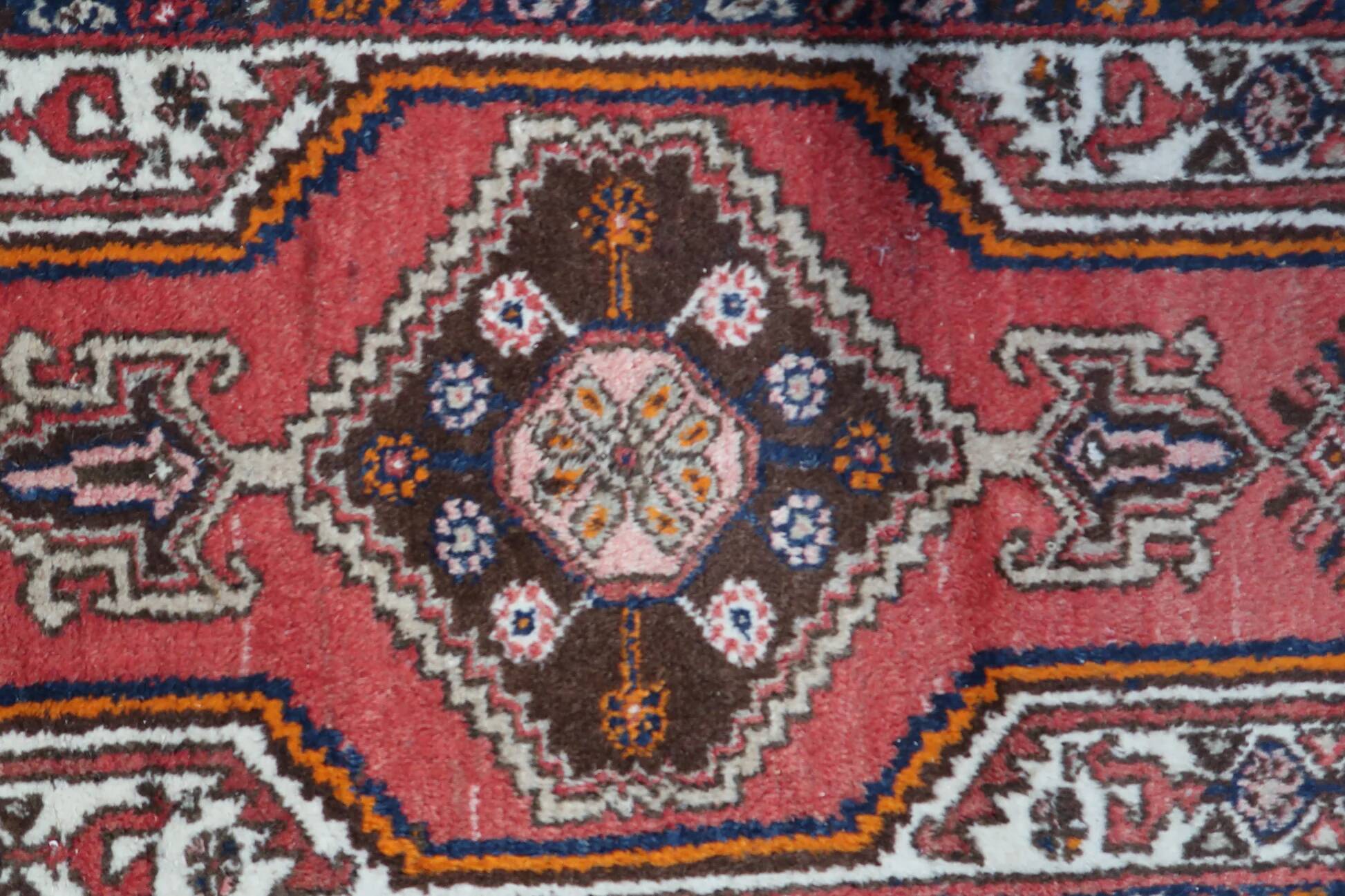 Handmade vintage Persian Hamadan rug 93cm x 196cm 1970s