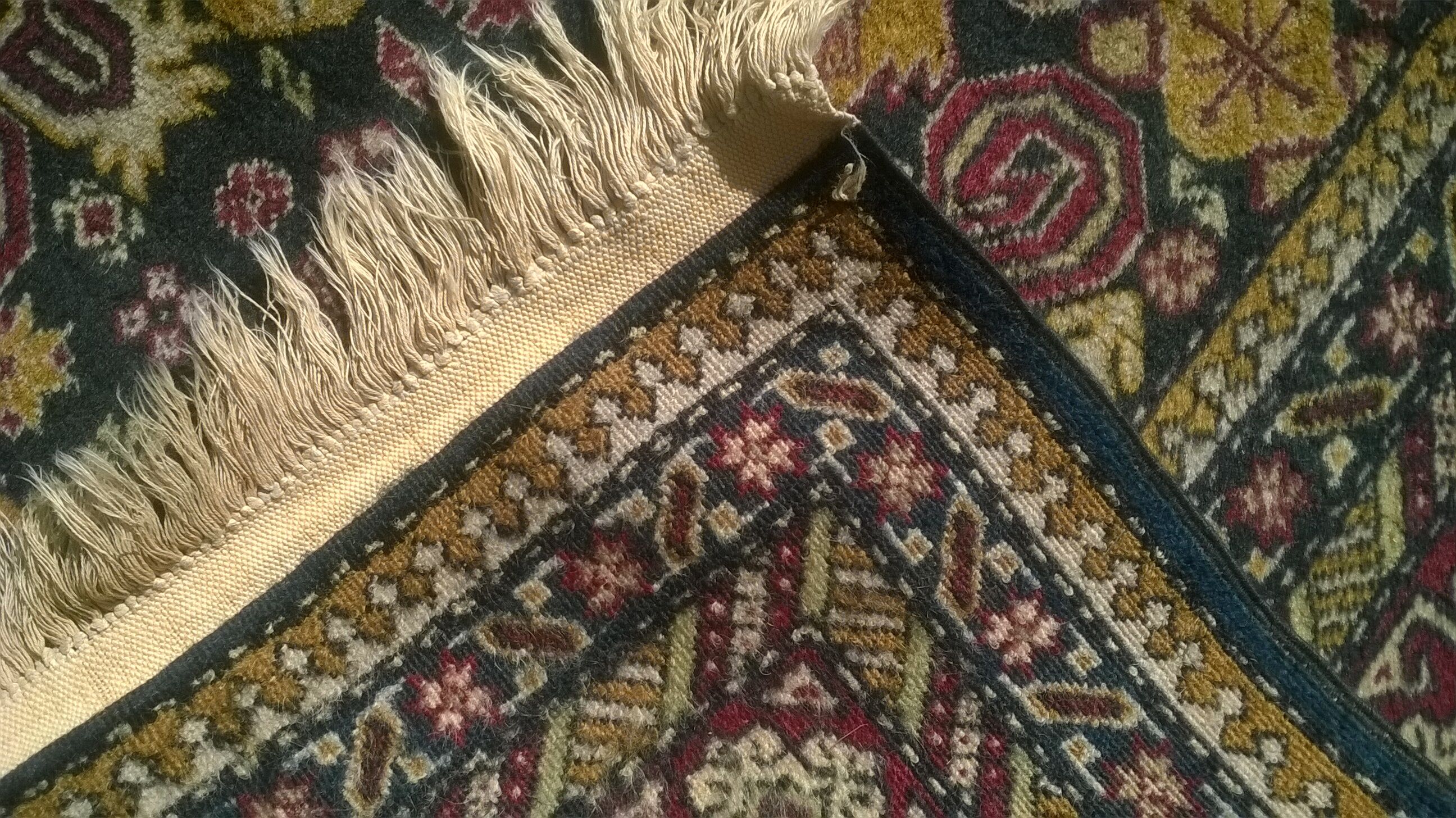Vintage carpet 220 x 145 cm