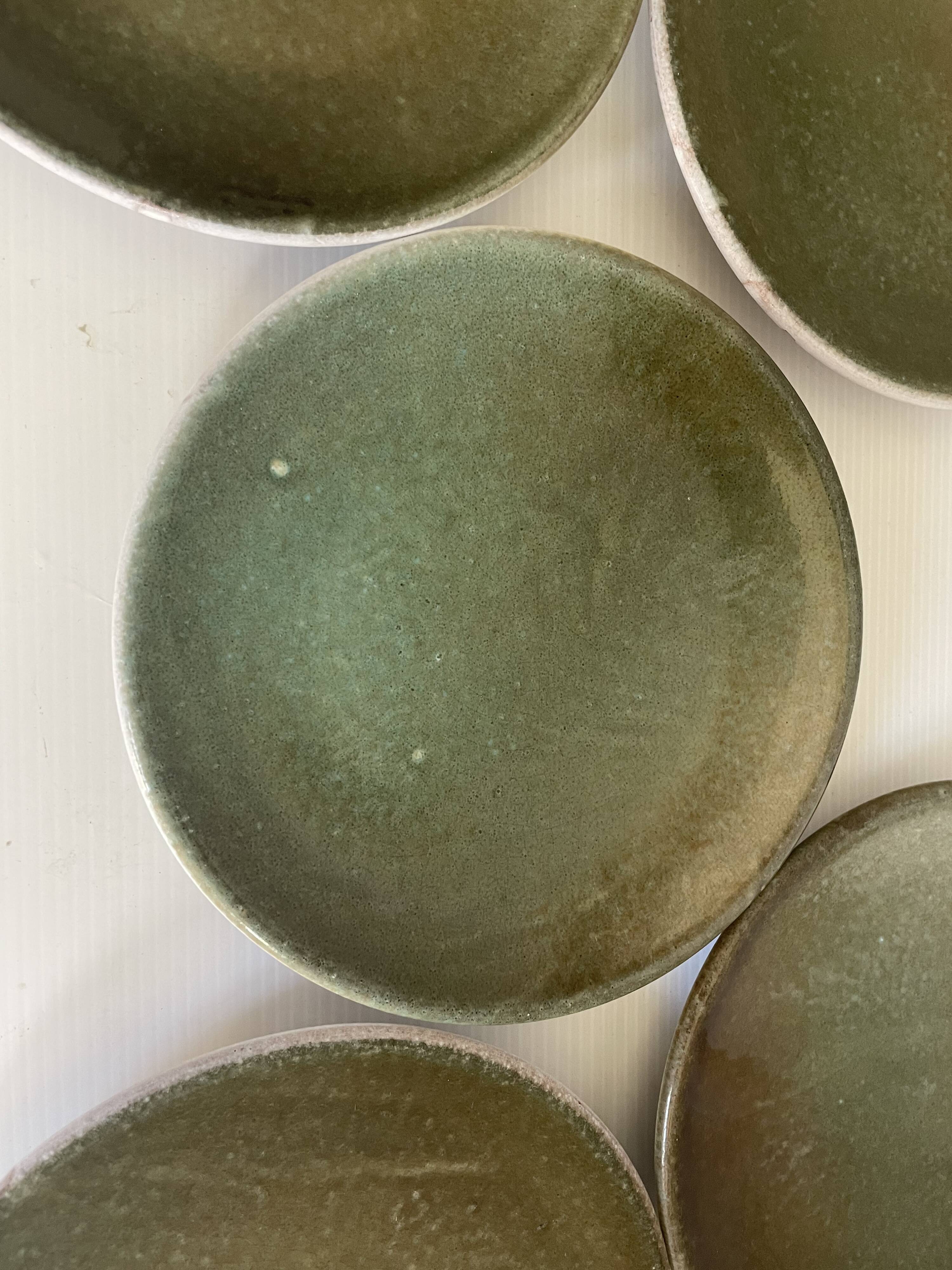 Set of 5 ceramic dessert plates