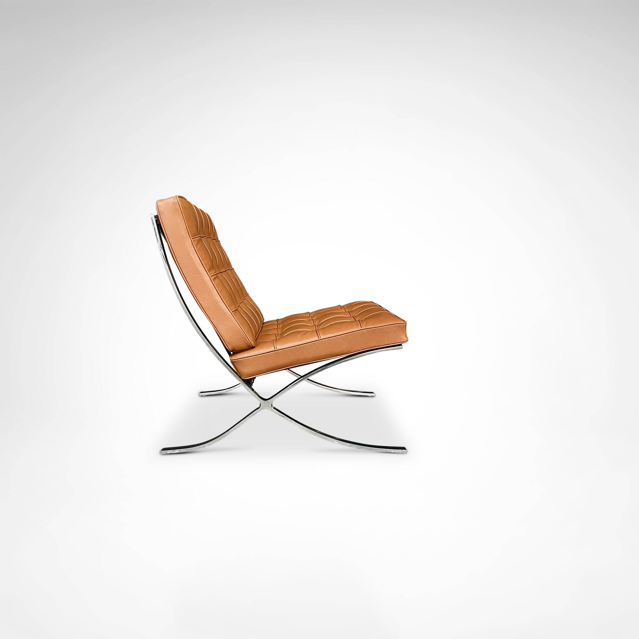 Chaise longue Barcelona MR90 de Mies van der Rohe pour Knoll