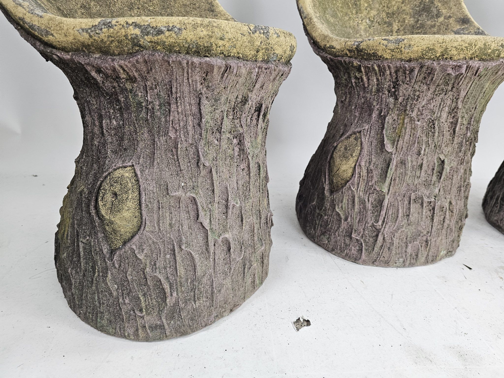 Set of 4 garden chairs stone tree stump