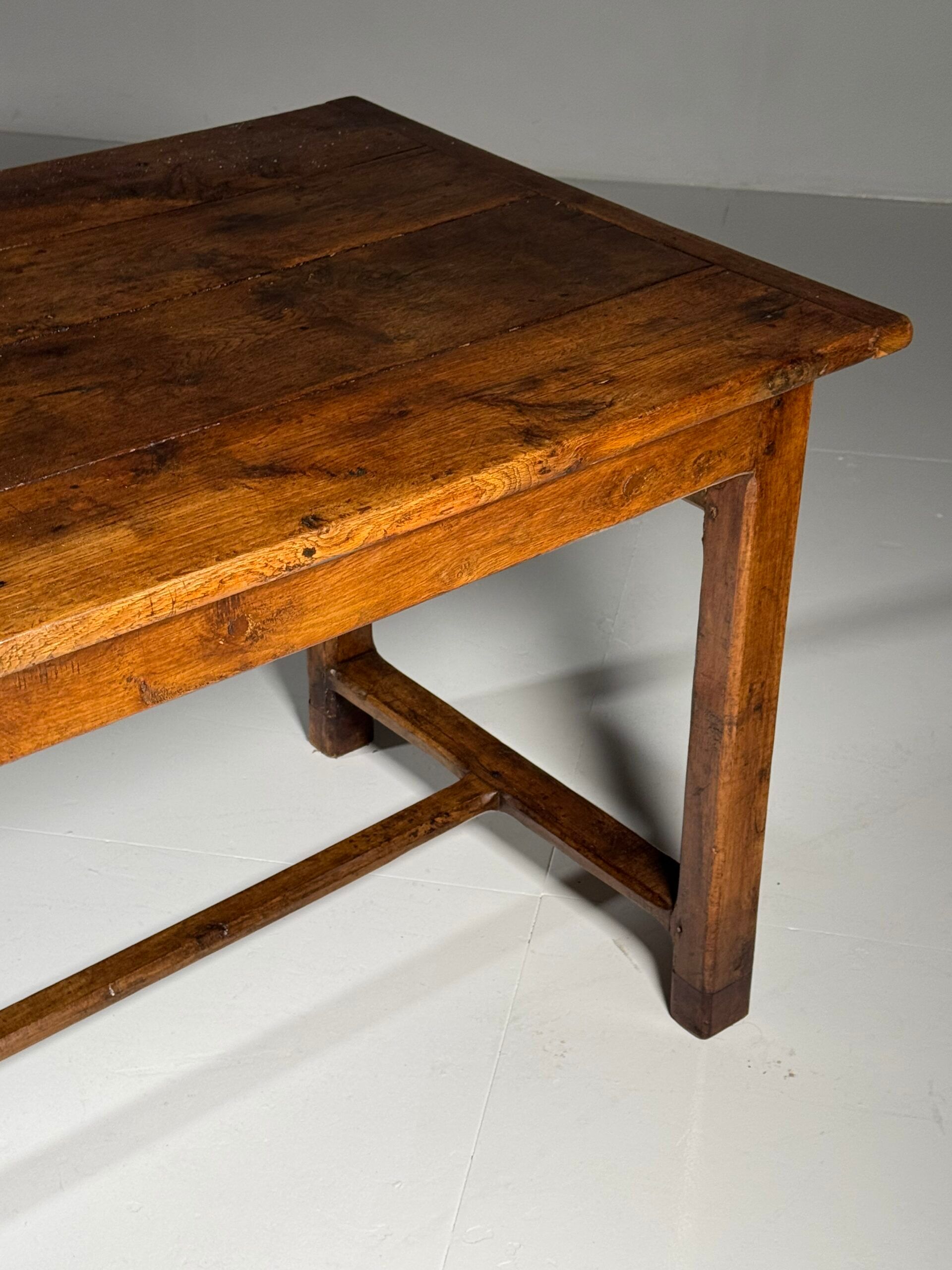 Table à manger française 197 cm
