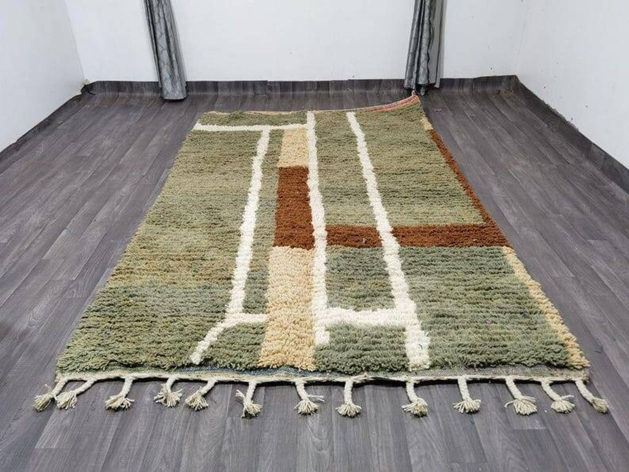 Tapis berbère fait main sur mesure à motifs colorés 1,4/2,6 m