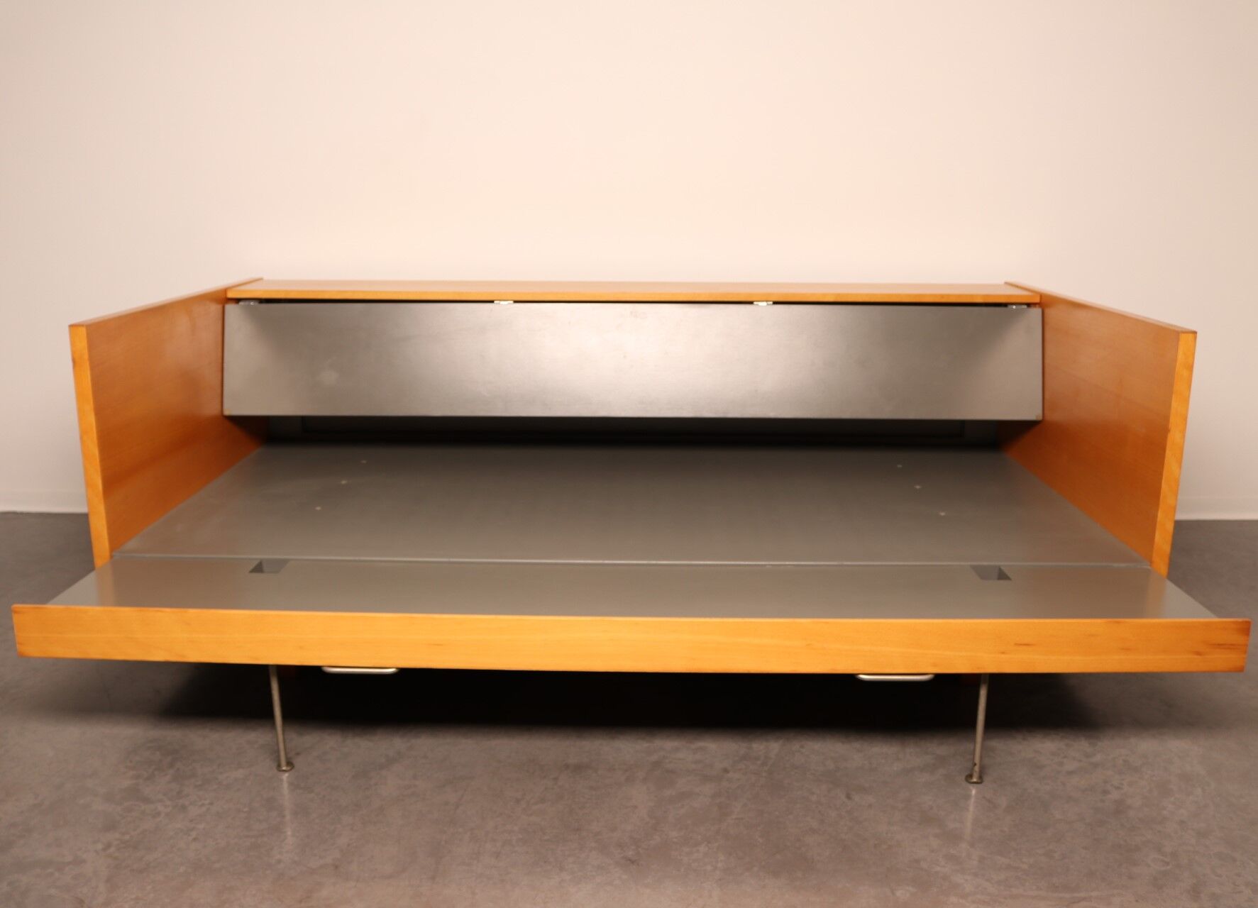 Convertible sofa & double bed model 'GE258' by Hans Wegner for Getama - Denmark - 1960's