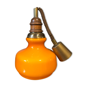 suspension en verre opaline