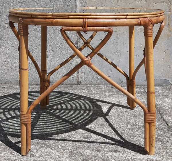 Table basse en rotin/ bambou (plateau verre)