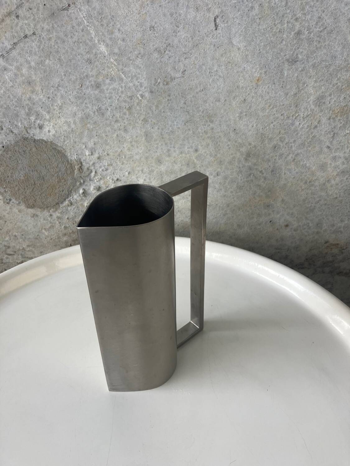 Carafe ARMANI Casa en acier brossé inoxydable
