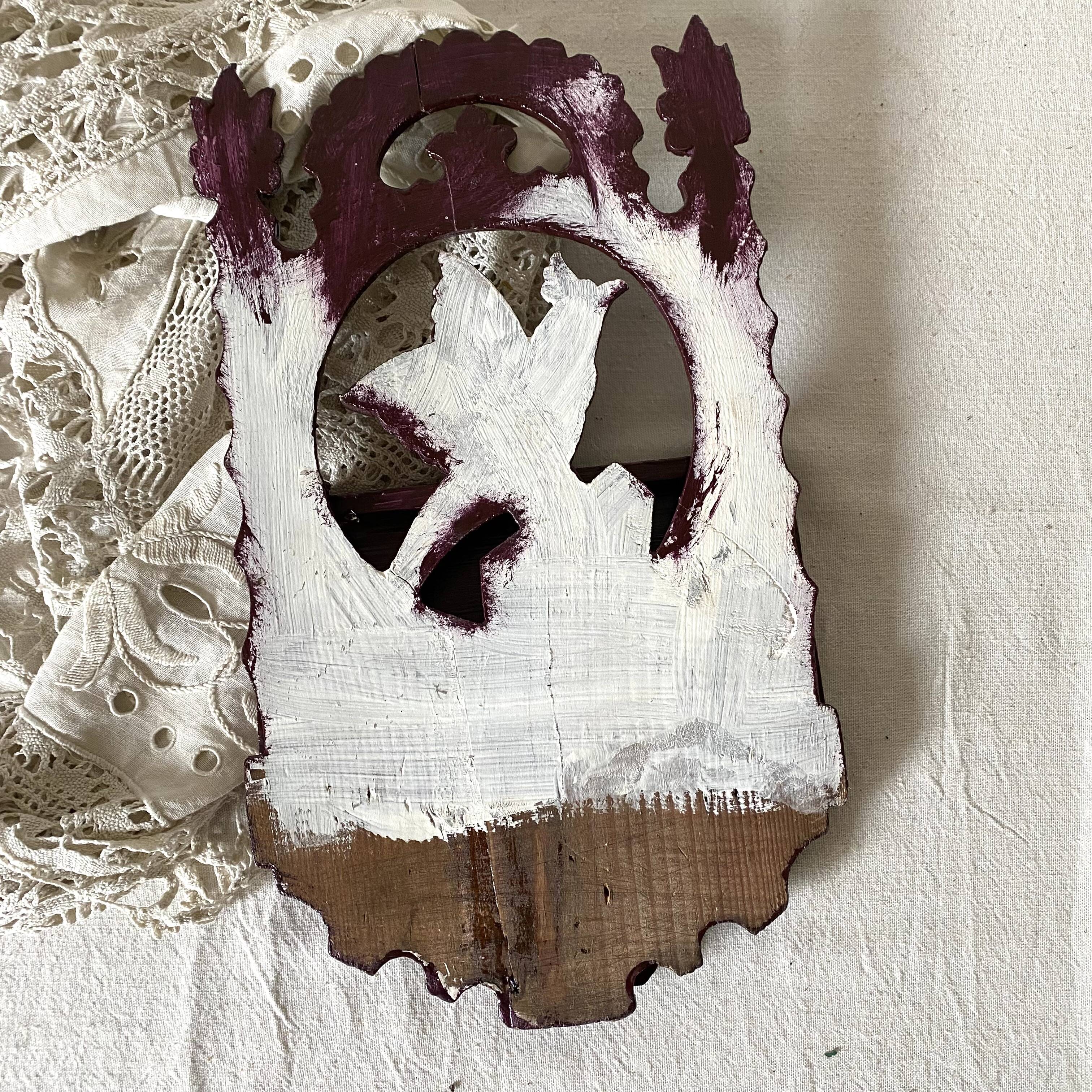 Etagère murale en bois sculpté oiseau XIXe
