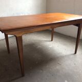 Extending scandinavian teak table