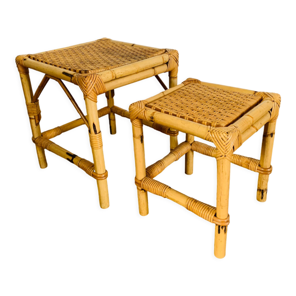 Ensemble de deux tables gigognes en rotin et osier
