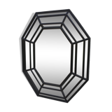 Octagonal mirror with parecloses