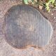 Tabouret tripode en bois massif