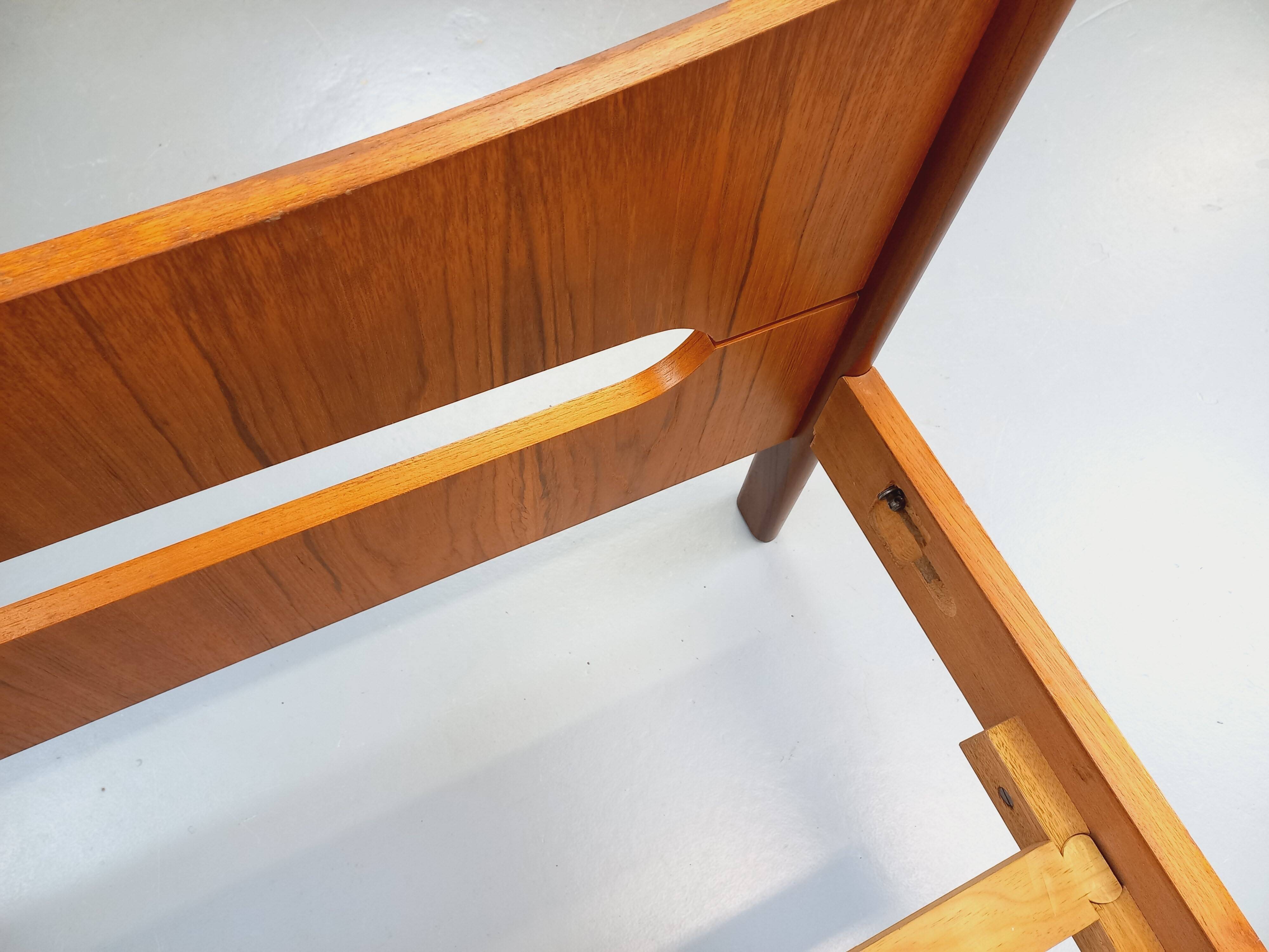 Light simple vintage Scandinavian style in teak from the 1960s.