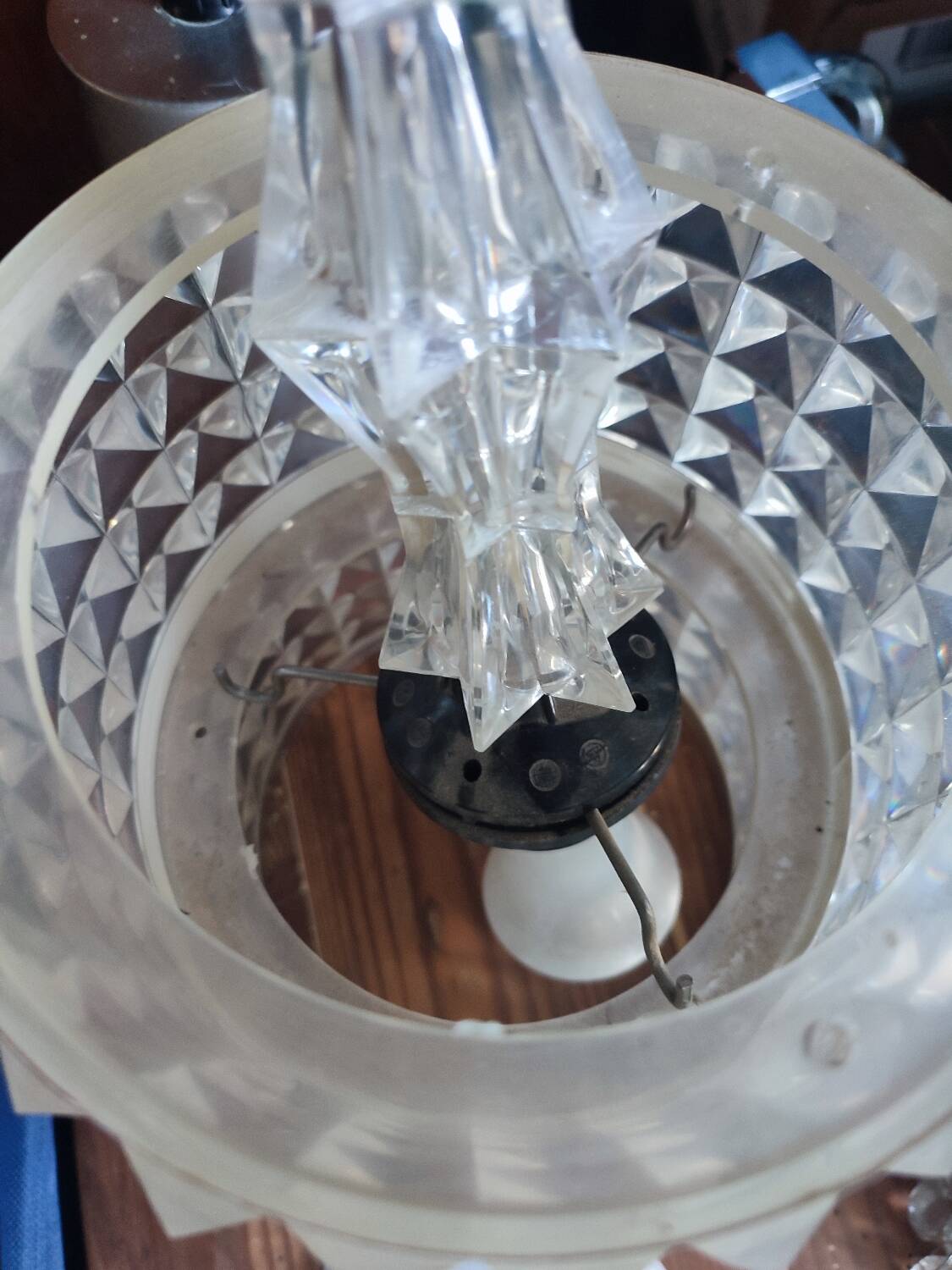 Suspension vintage space age