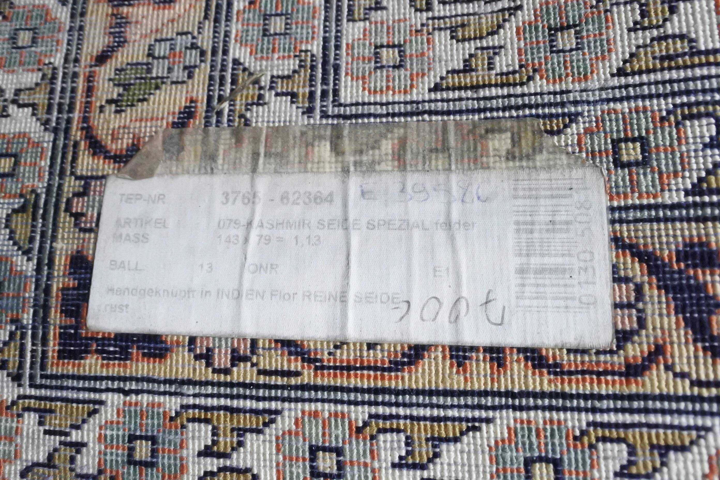 Silk cashmere carpet 143x79cm