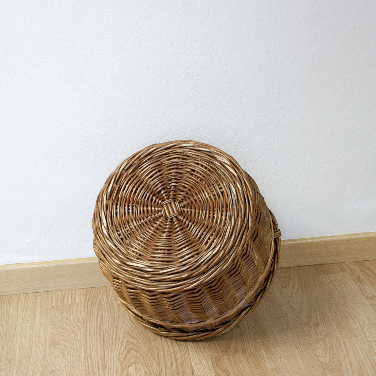 Wicker basket