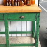 Établi patiné vert