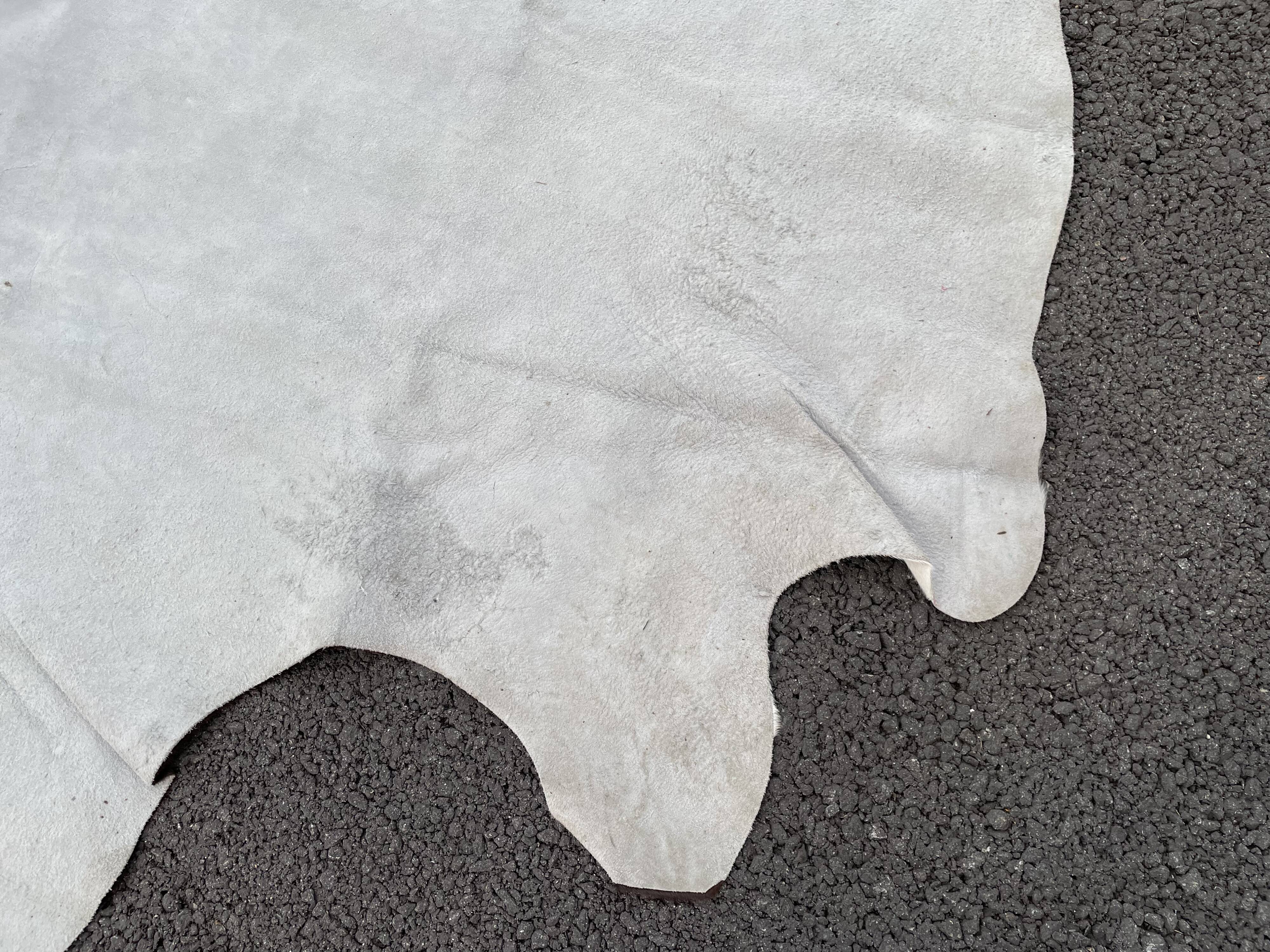 Cowhide mat 210x250cm