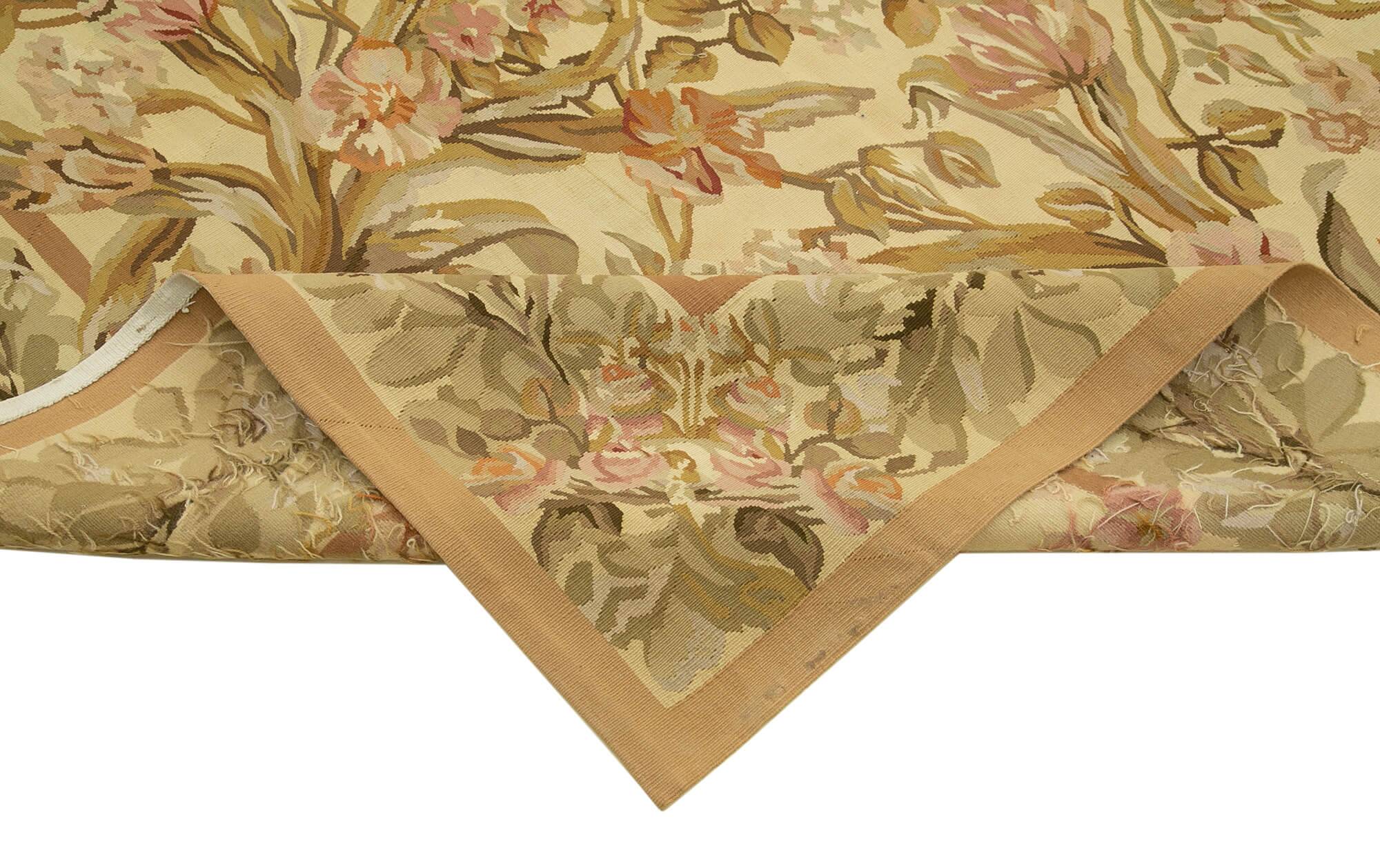Handmade European Vintage Aubusson Kilim 268 cm x 366 cm