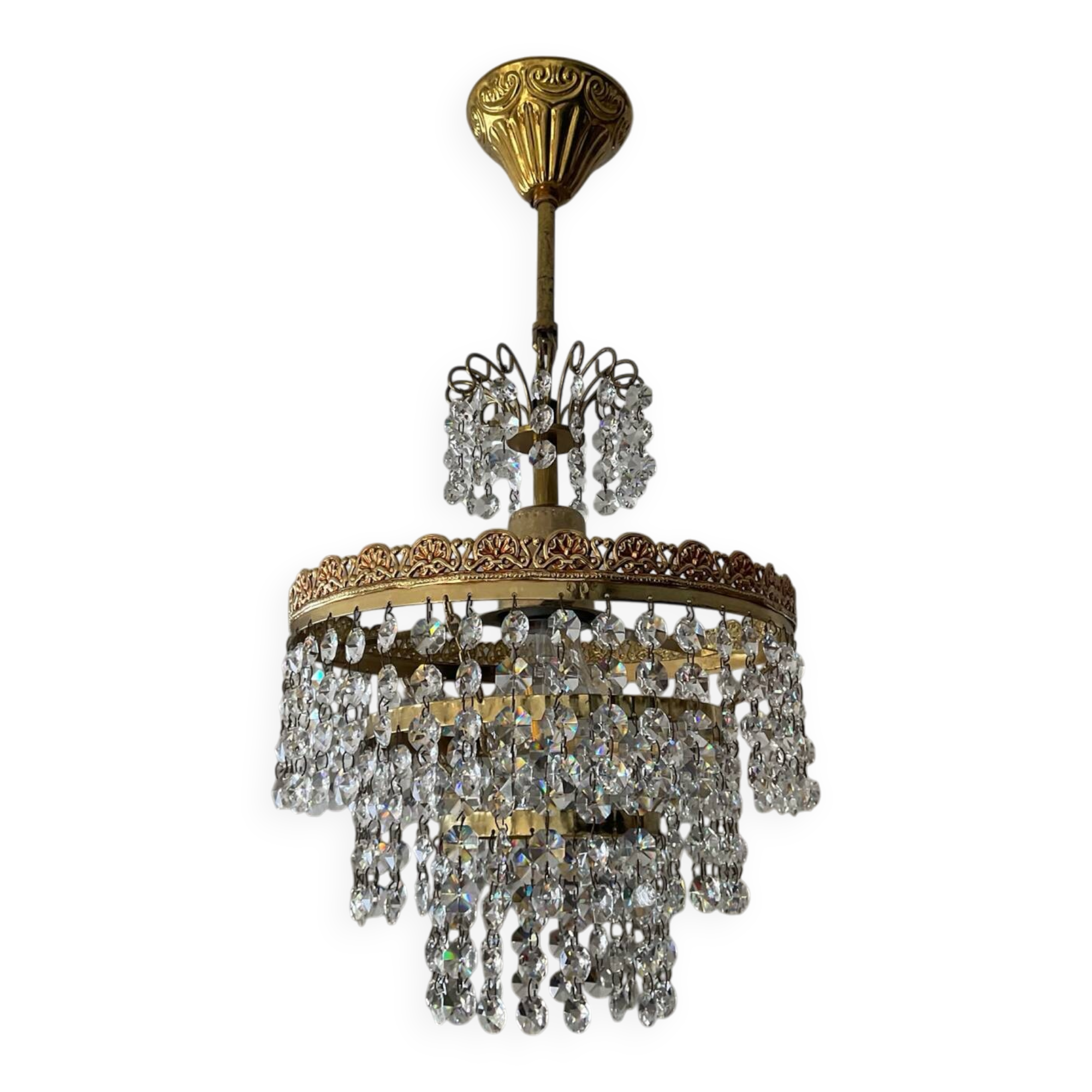 Chandelier with crystal and brass pendants